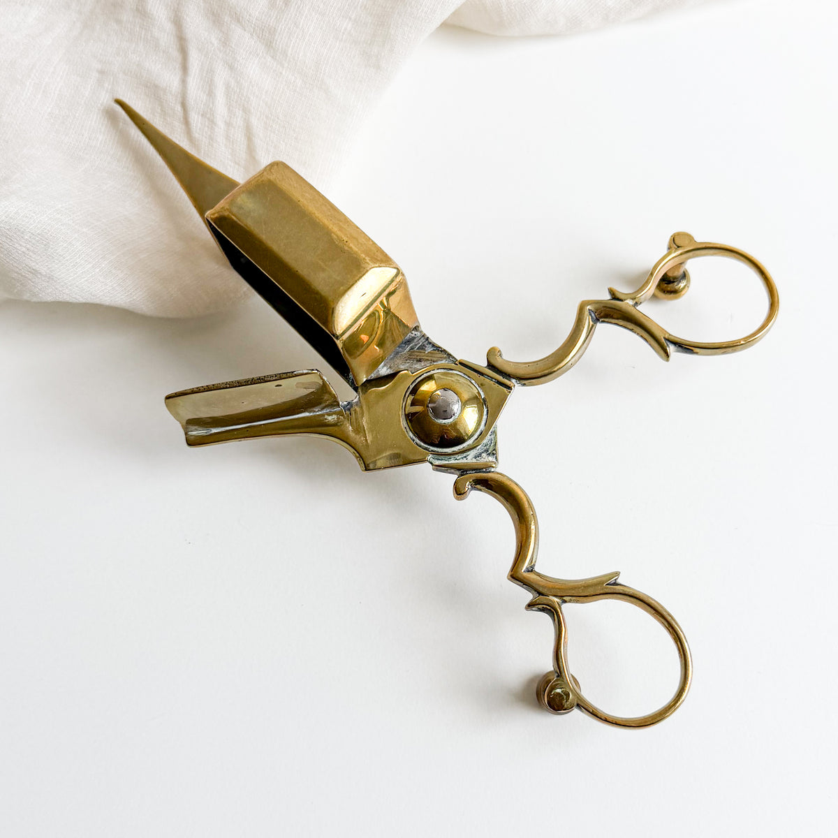 Antique Brass Wick Trimmer